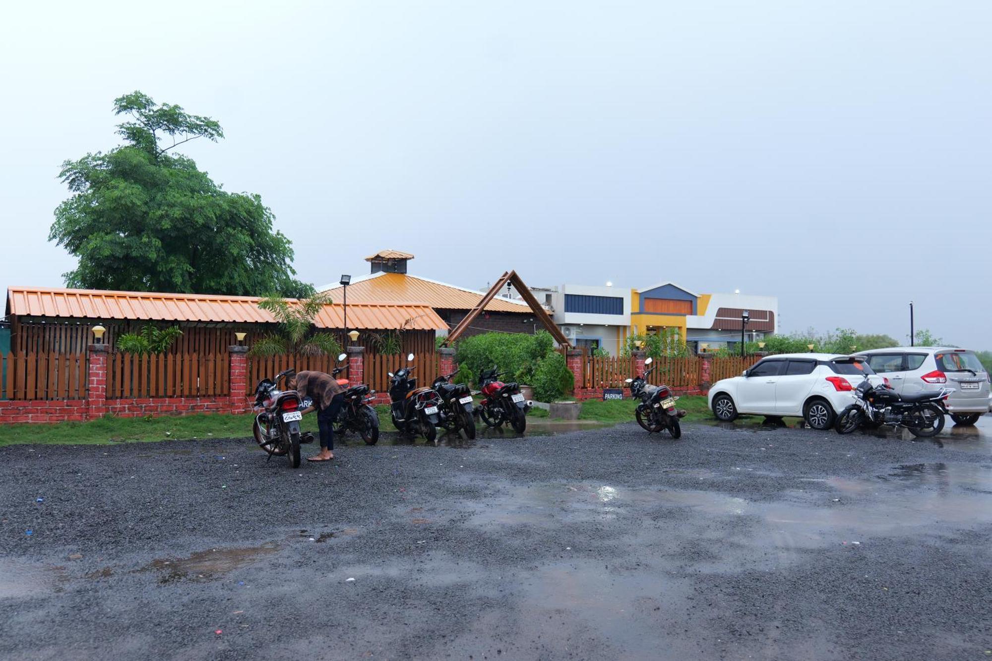 Hotel New 712 Aurangabad  Bagian luar foto